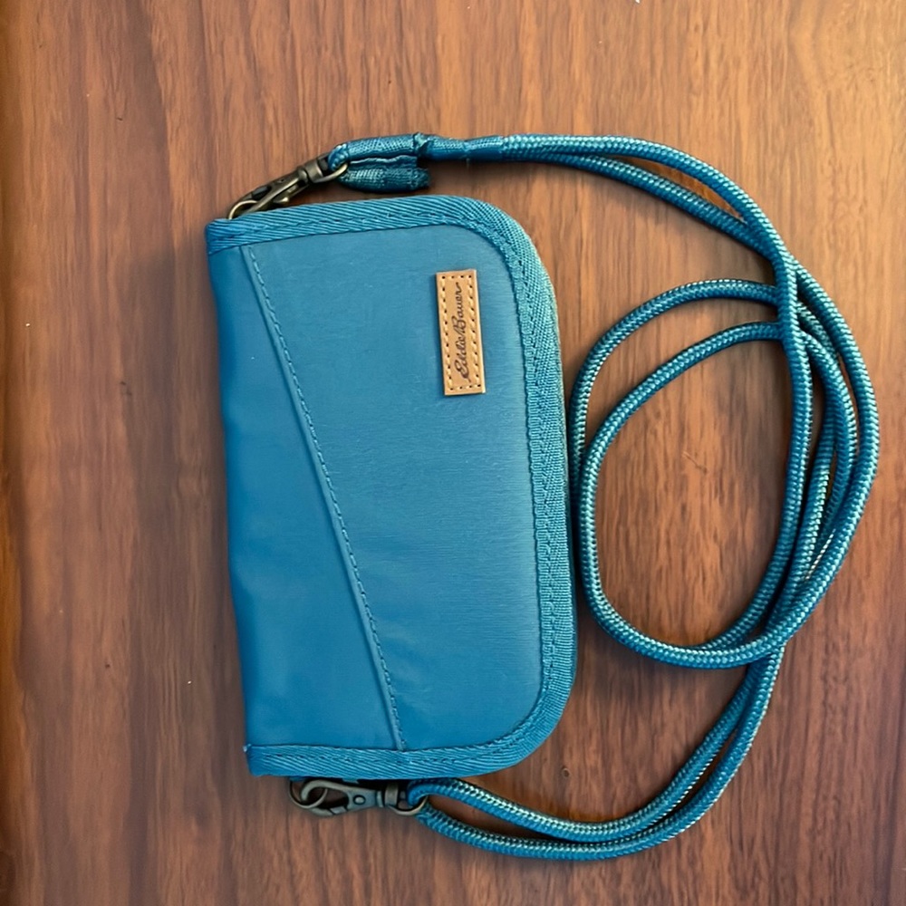 Eddie Bauer Travel Wallet with Adjustable Detachable Strap